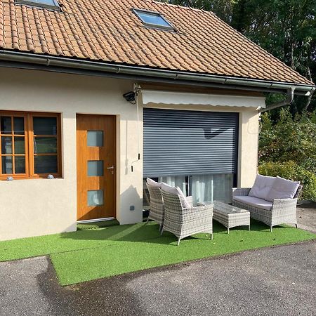 Appartement Aux Portes De Geneve Archamps Exteriér fotografie